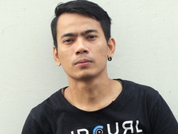 Aris Eks Idol Kini Ngamen Lagi