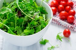 Menyimpan Daun Selada Agar Tetap Segar