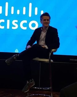 Pemuda Ini Drop Out  Kuliah Tapi Kekayaannya Triliunan