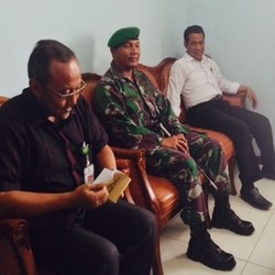 Di Depan Mentan Amran, Bupati yang Juga Dalang Ini Curhat Soal Irigasi Kering