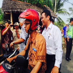 Blusukan Pantau Irigasi di Pekalongan, Mentan Amran Pilih Naik Motor