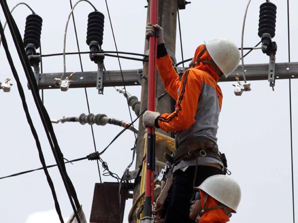 PLN Tingkatkan Pelayanan