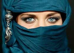 Pria Arab Ini Minta Cerai Setelah Melihat Wajah Istrinya Pertamakali