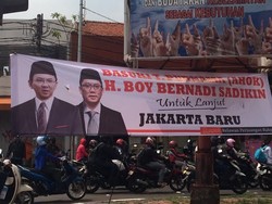 Bertebaran Spanduk Boy Sadikin Bersanding dengan Ahok di Sudut-sudut Jakarta