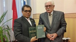 Potret Wajah Indonesia Modern dalam Buku Peneliti Rusia Dr Drugov