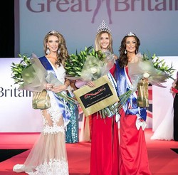 Foto: Shelby, Pemenang Kontes Kecantikan Inggris yang Dikatai Kurang Cantik