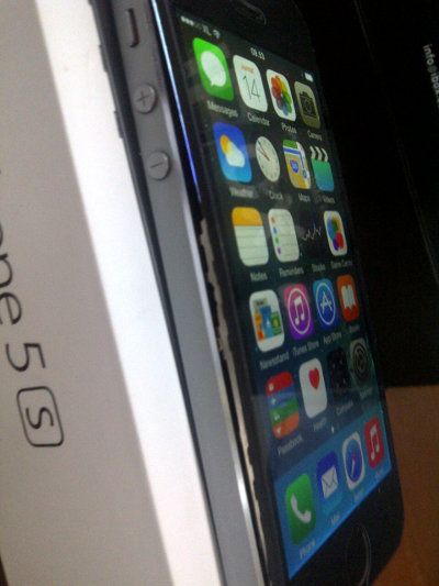 Ini Tampilan iPhone 5S Melendung di Bogor