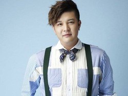 Cedera Tulang Belakang, Shindong SuJu Tunda Wajib Militer