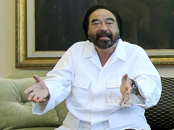 Surya Paloh Bela Jaksa Agung Prasetyo