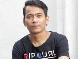 Aris, dari Panggung Idol Kembali ke Jalanan