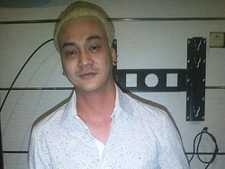 Band Gagal di Pasaran, Dimas Andrean Jadi DJ