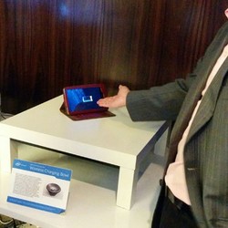 Wireless Charging Intel Bisa Dipakai Keroyokan