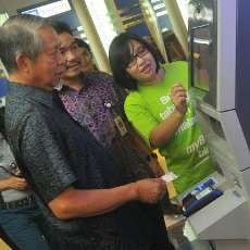 Ini Kemudahan Layanan Digital Bagi Masyarakat Workaholic