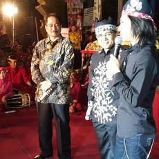 Gencarkan Promosi Wisata, Menteri Pariwisata Siap Berbagi Tugas dengan Bupati Anas