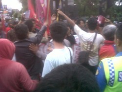 Demo Tolak BBM, Mahasiswa Yogyakarta Ricuh dengan Pihak Keamanan UGM