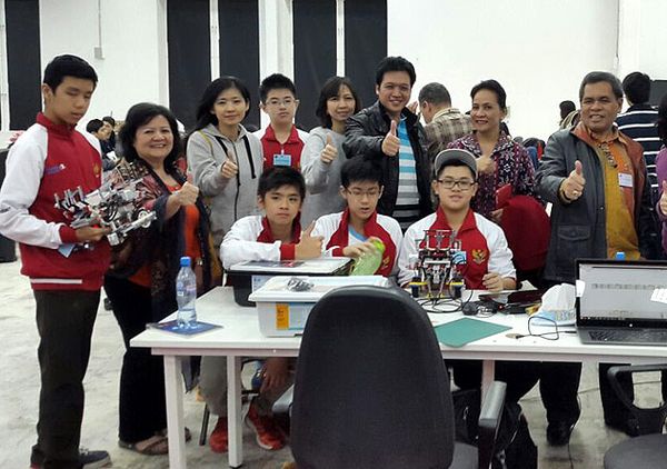 Tim Mikrobot Indonesia Siap Berlaga di World Robot Olympiad