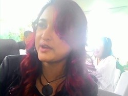 Masih Tersandung Kasus Foto Mesum PNS, Rinada Bangun Music Lounge