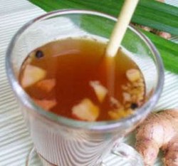 Hujan-hujan Begini Enaknya Bikin Hot Choco dan Wedang Roti