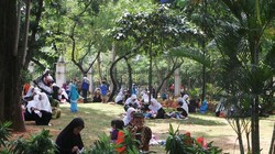 Aksi Massa HTI di Depan Istana Bubar, Lalin Jl Medan Merdeka Barat Lancar