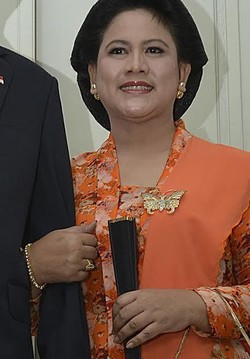 Tak Kunjung Diambil, Cincin Berlian Iriana Diamankan Hudi di Tempat Rahasia