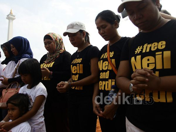 Doa Bersama Karyawan JIS di Monas