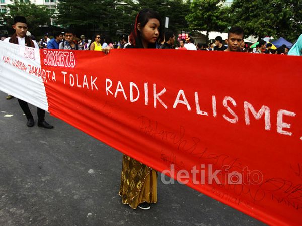 Aksi Teatrikal Jaga Jakarta di Bundaran HI