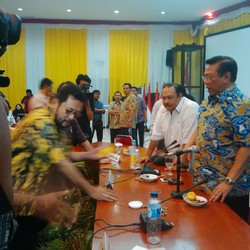 Yorrys: Saya Hadir di Pleno Golkar untuk Tenangkan Massa AMPG