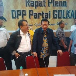 Ical Masuk ke Ruang Rapat, Umumkan Rapat Ditunda Hingga Besok