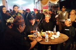Heboh! Ribuan Orang Minum Kopi Bareng di Banyuwangi