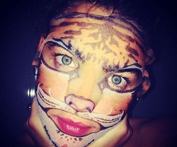 Unik, Masker Kecantikan Ini Bergambar Macan dan Panda