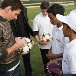 Juggling di Instagram, Bocah Indonesia Diganjar Ketemu Messi