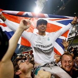 Hamilton, Juara Dunia dari Mercedes Setelah Fangio