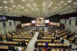 10 Fraksi DPR Sudah Setorkan Nama Anggota ke Tiap Komisi