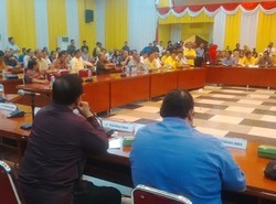 Petinggi Golkar dan Massa AMPG Tinggalkan DPP, Situasi Kondusif