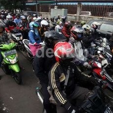 Larangan Motor Melintas di Thamrin Tak Berlaku Bagi Polisi dan Dishub