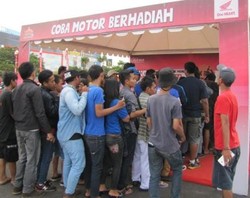 Rela Antre Demi Foto Bareng Punggawa Persib