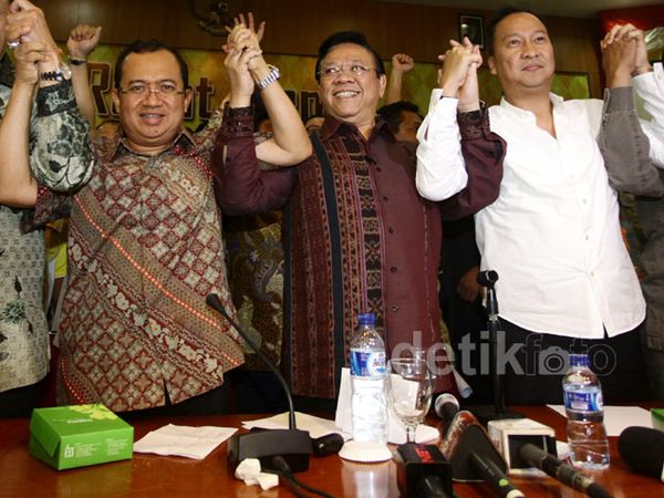 Agung Laksono Siapkan Munas Tandingan