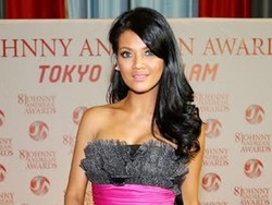 Suka Makan dan Party, Farah Quinn Musuhan dengan Timbangan