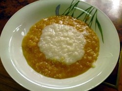 Bubur Merah dan Putih Rayakan Kehadiran Anggota Keluarga Baru