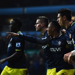 The Saints Mengejar Mimpi Empat Besar