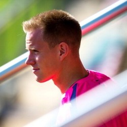 Ter Stegen Tak Puas tapi Akan Sabar Tunggu Kesempatannya