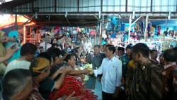 Pertama Kali Dikunjungi Presiden, Pedagang Pasar Bengkulu: Horeee!