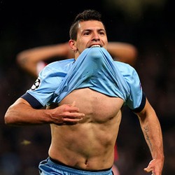 Aguero Tidak Hat-trick, tapi Bikin 3,5 Gol