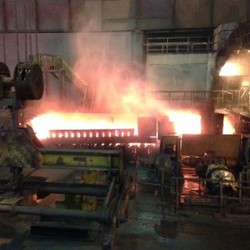 Tungku di Pabrik Baja Ini Tak Boleh Padam Selama 15 Tahun