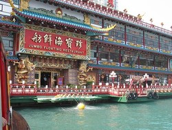 Cuma di Hong Kong, Restoran Terapung Sebesar Kapal Pesiar