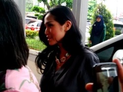 Usai Jalani Sidang Mediasi, Jessica Iskandar Kembali Membisu