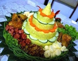 Tumpeng Megana dan Tumpeng Robyong, Sajian Nasi Wujud Syukur Masyarakat Jawa