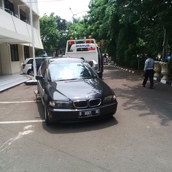 Mobil BMW Terjaring Razia Parkir Liar di Tanah Abang