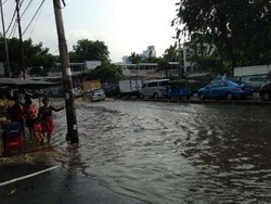 Ini Daerah di Sumatera dan Jawa yang Diprediksi Rawan Banjir dan Longsor