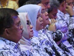 Hadiri HUT Guru, JK Sampaikan Maaf Jokowi Tak Hadir